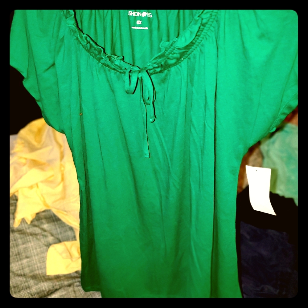 New cute green summer top